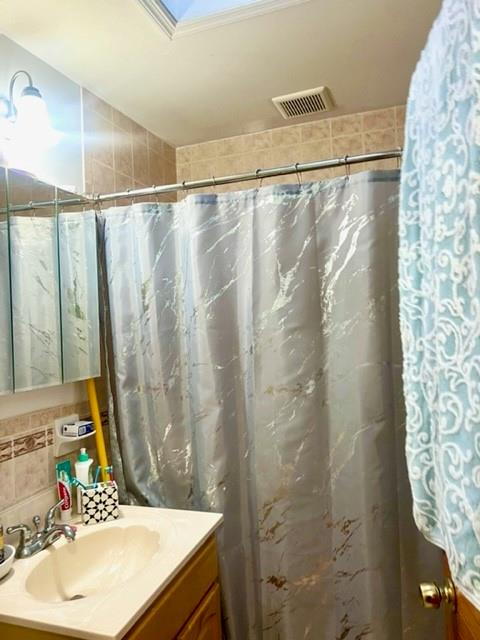 3231 Grace Avenue, Bronx, NY 10469