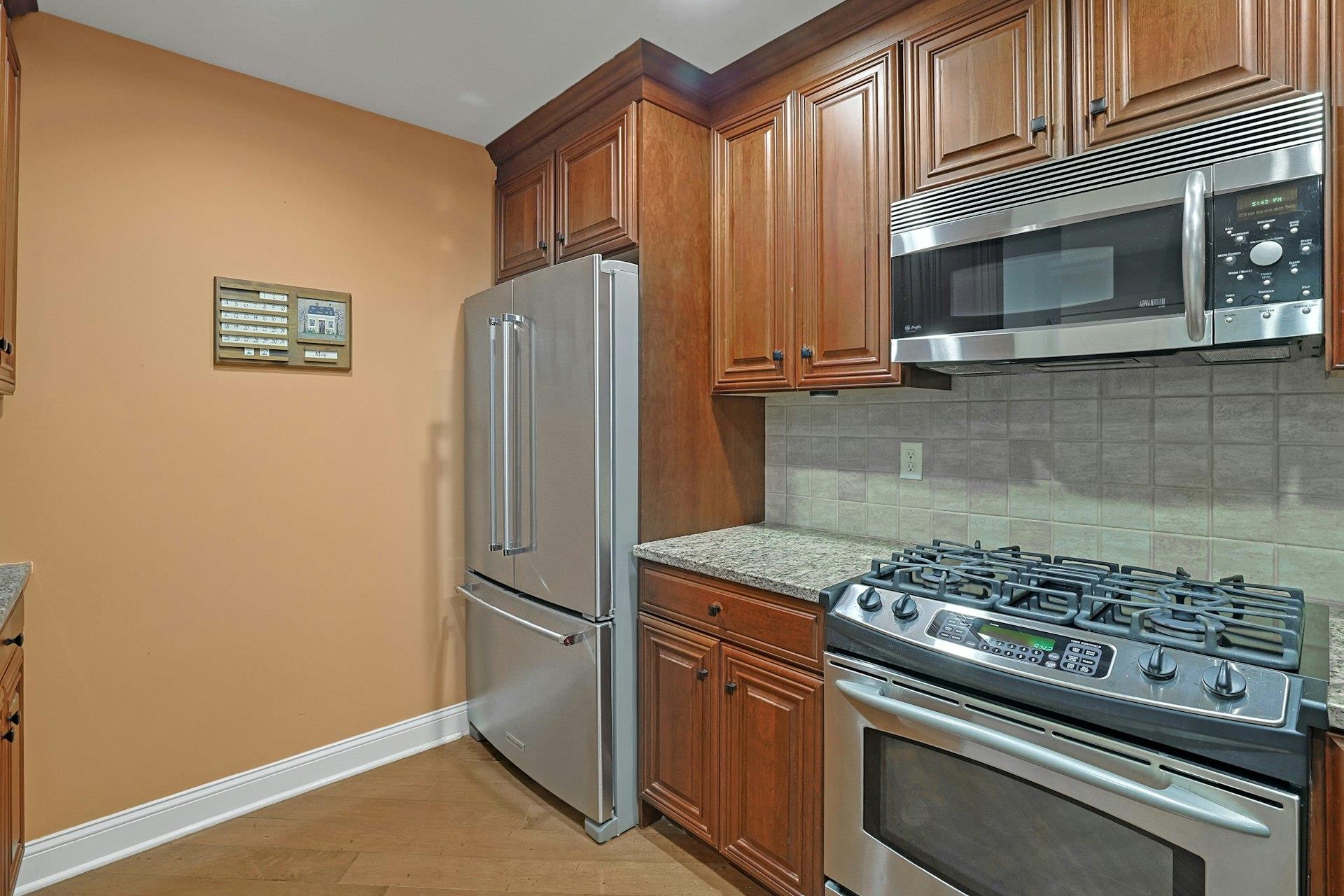 1420 Round Pointe Drive, Haverstraw, NY 10927