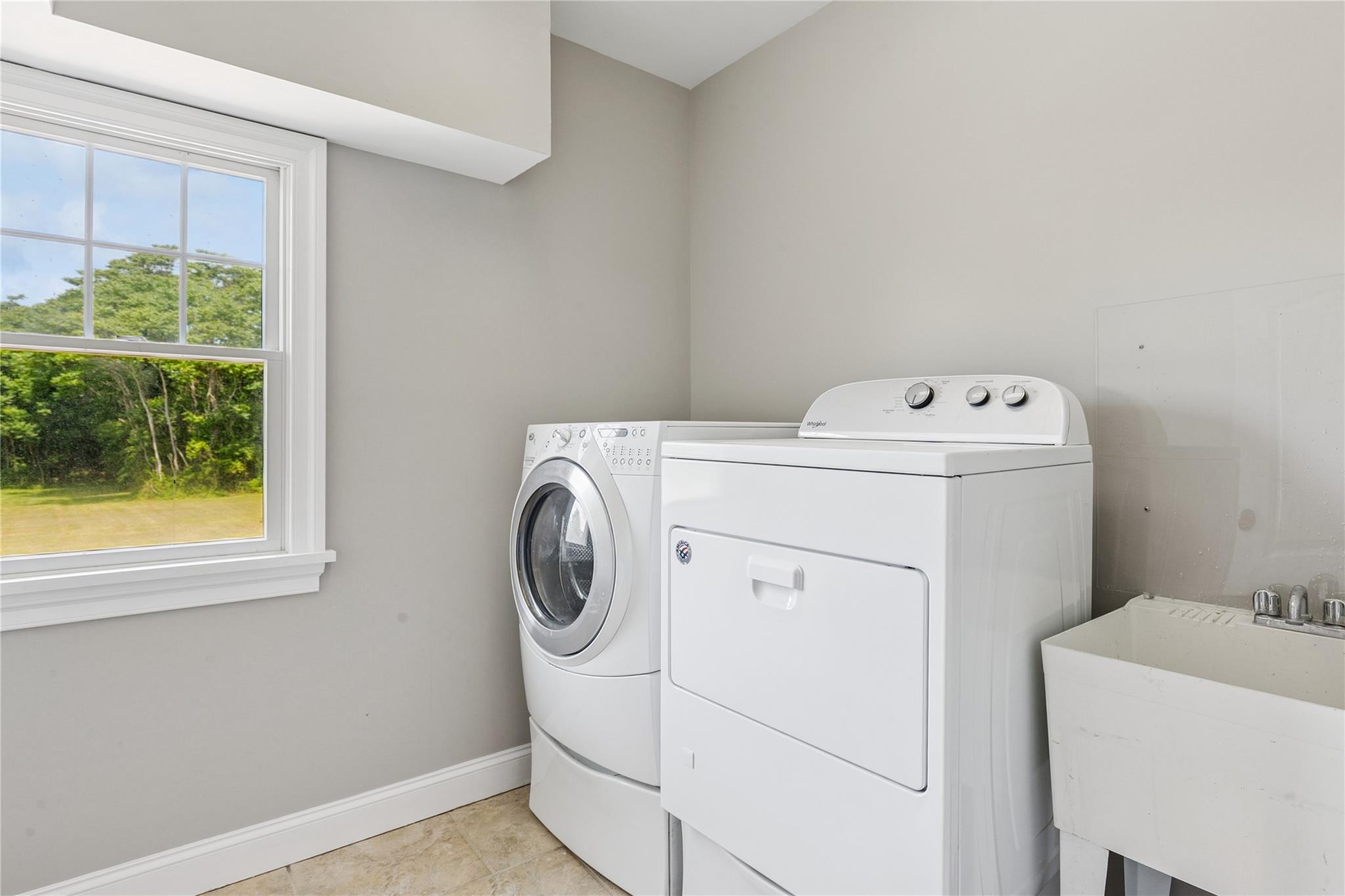 1465 Ackerly Pond Lane, Southold, NY 11971