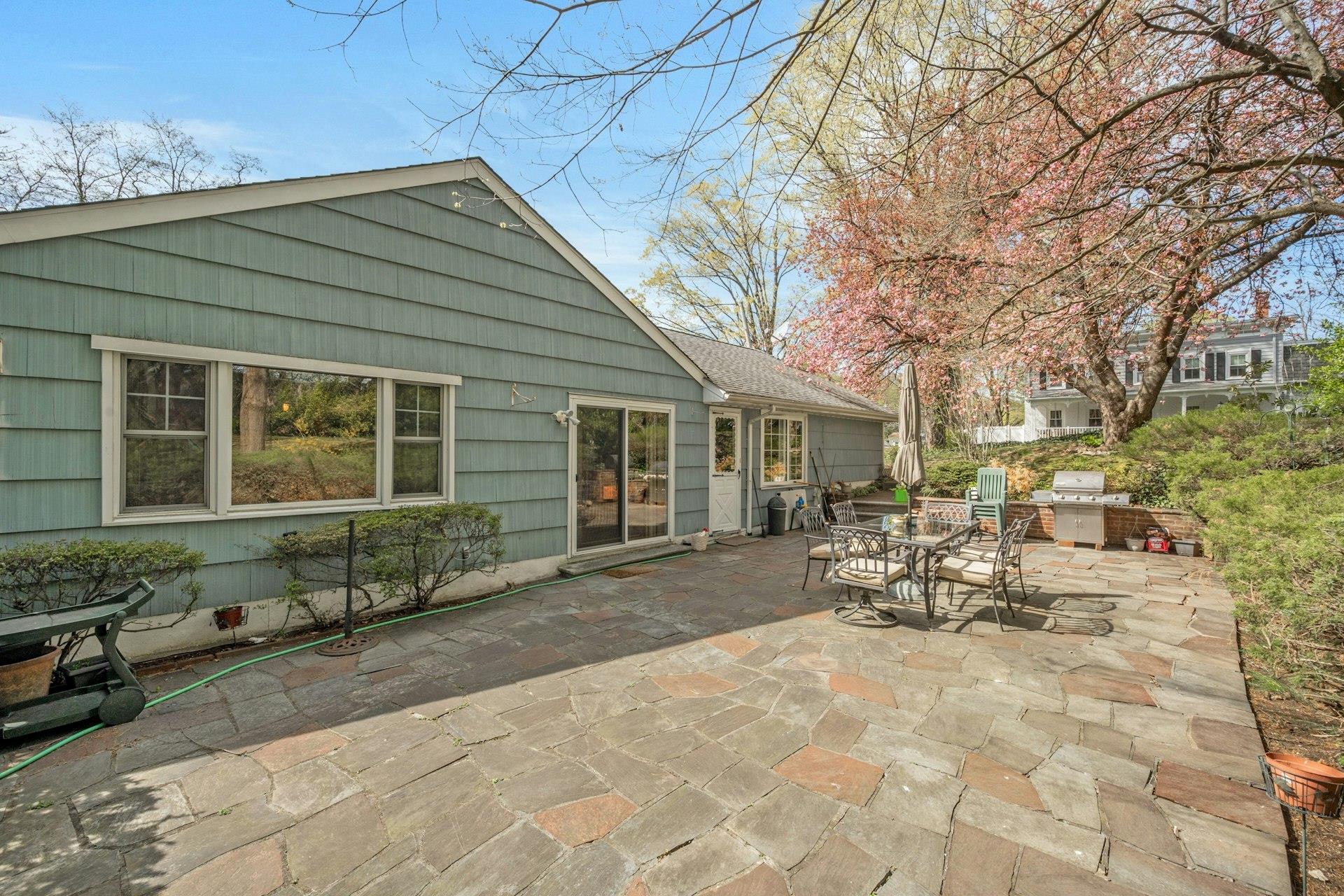 572 Scarsdale Road, Tuckahoe, NY 10707