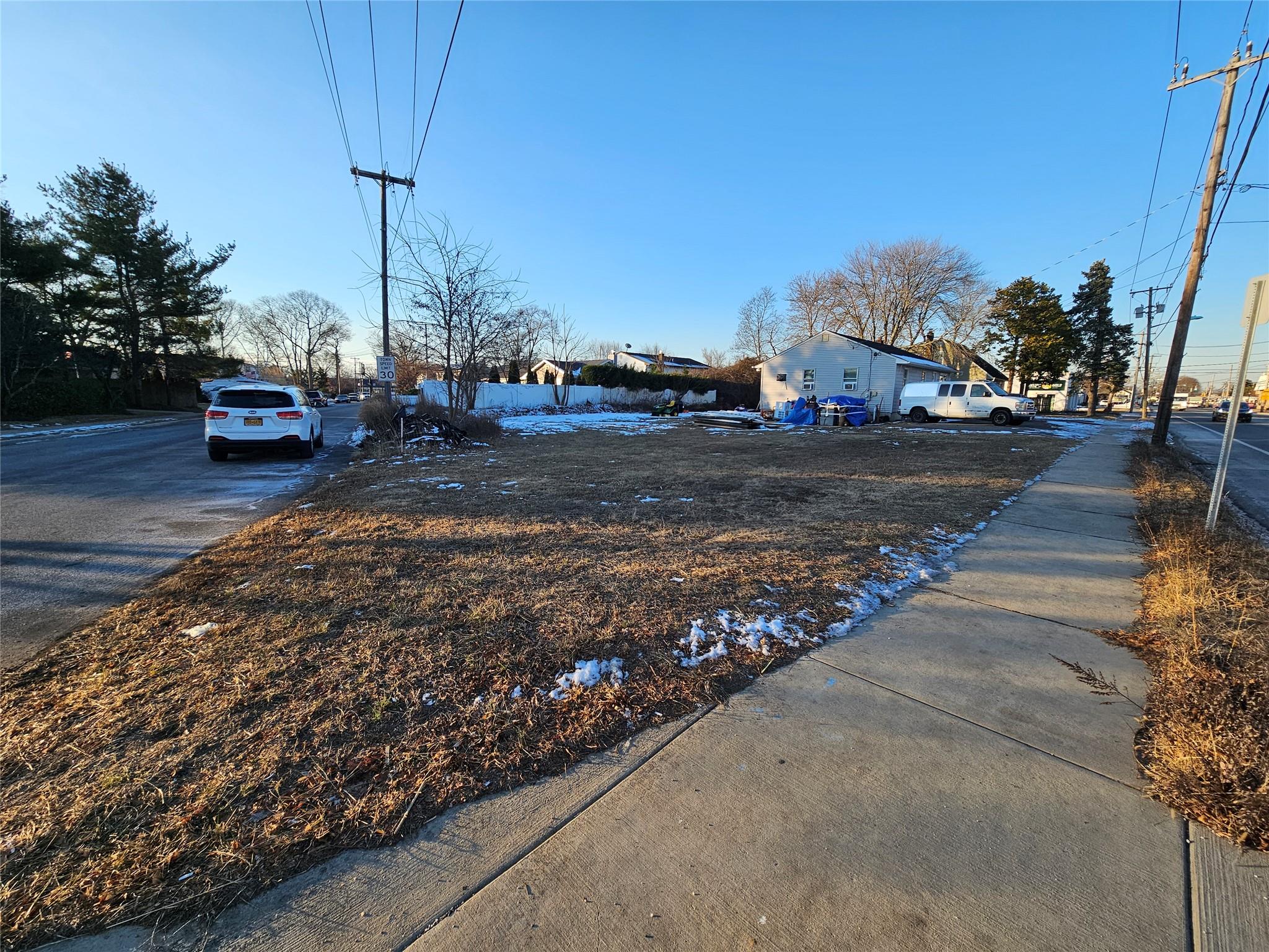 Beach Street, Union Boulevard, West Islip, NY