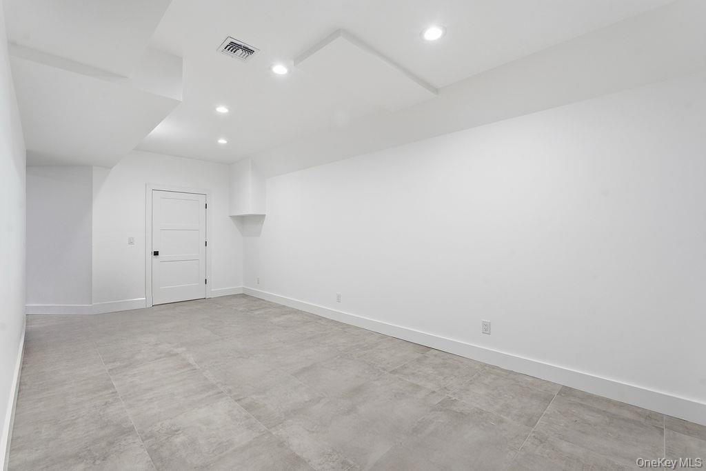 768 Bridgehampton Sag Harbor, Bridgehampton, NY 11978