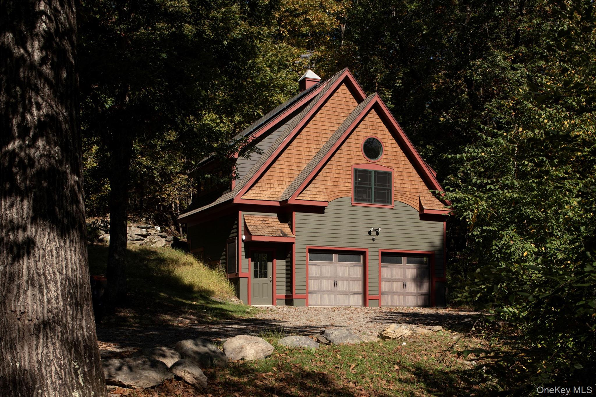 15 Old Farm Road, Rhinebeck, NY 12572