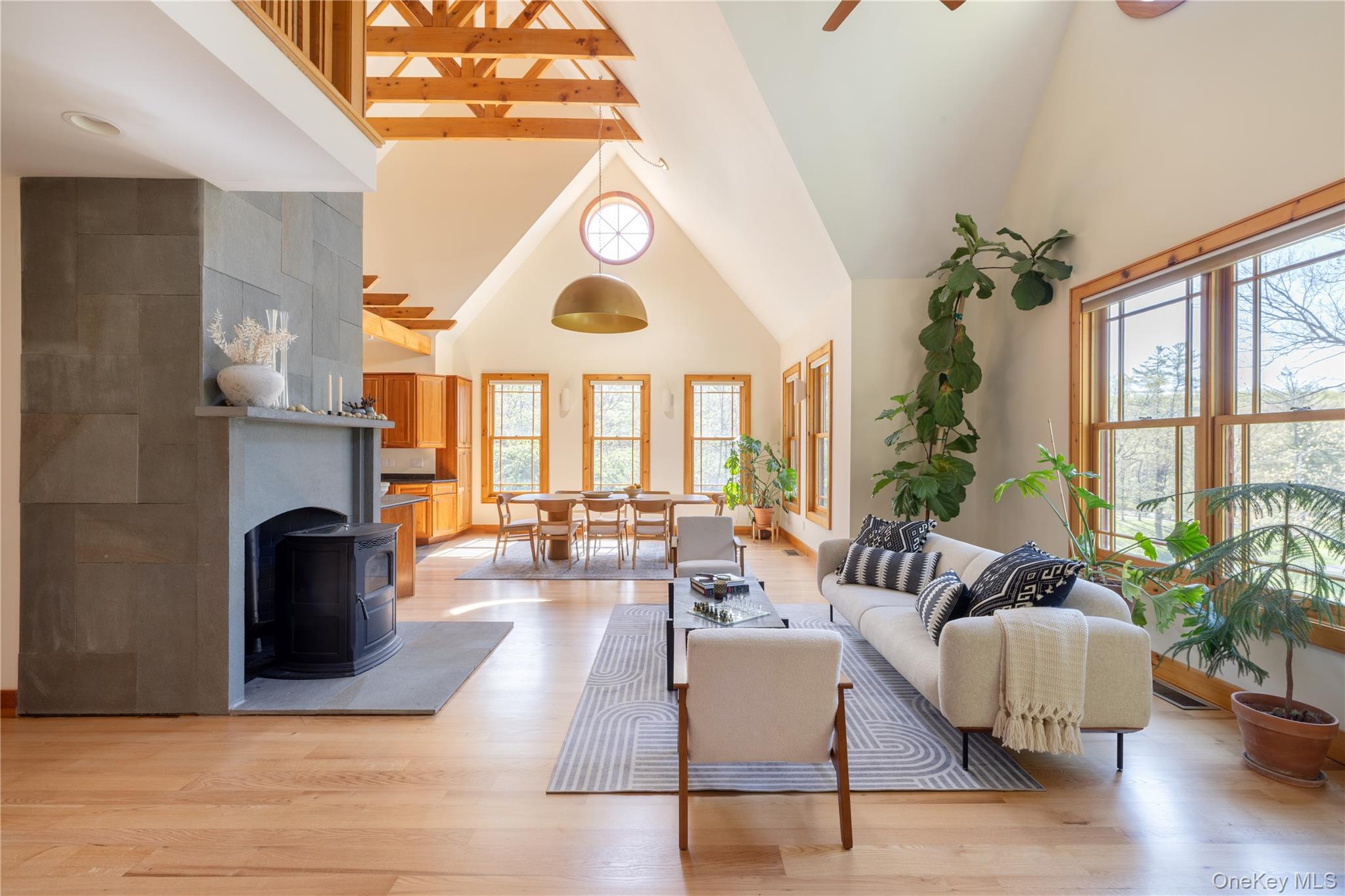 15 Old Farm Road, Rhinebeck, NY 12572