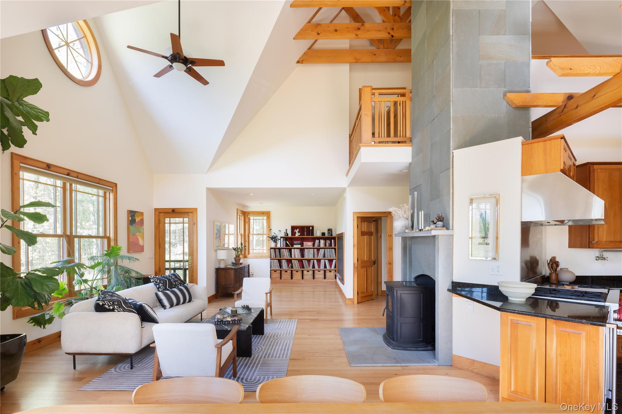 15 Old Farm Road, Rhinebeck, NY 12572