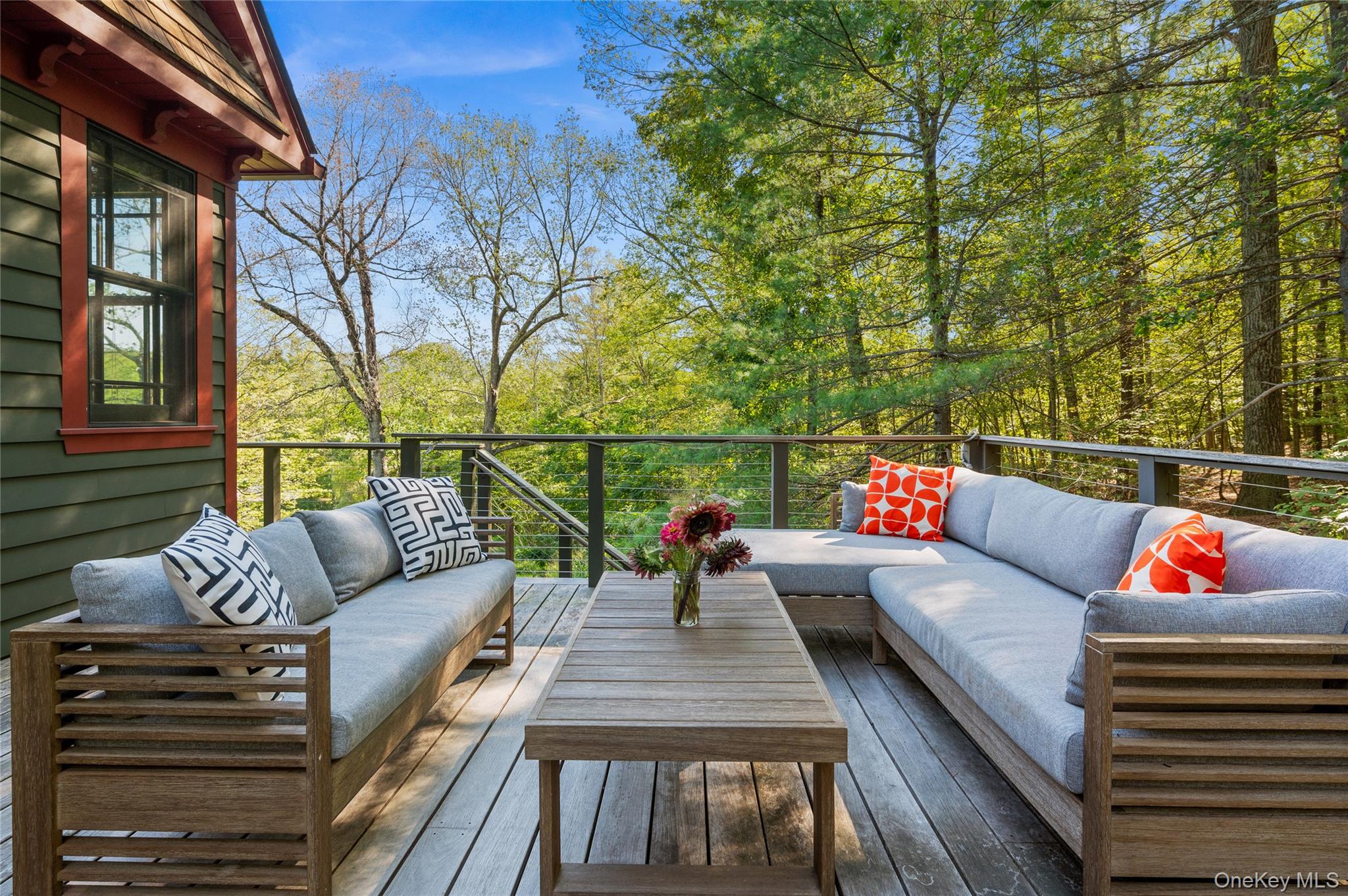 15 Old Farm Road, Rhinebeck, NY 12572