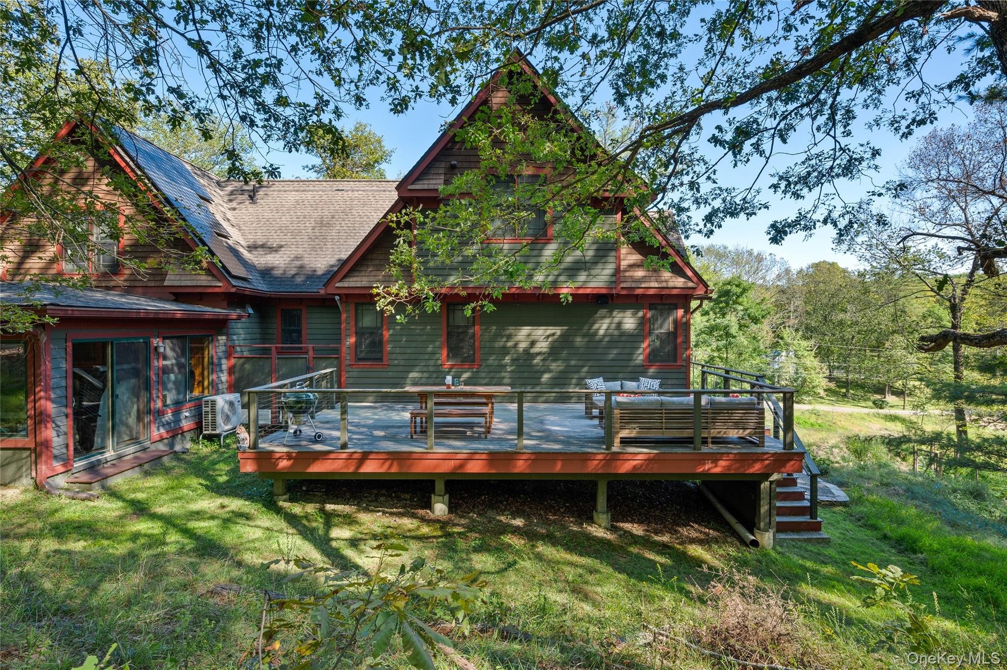 15 Old Farm Road, Rhinebeck, NY 12572