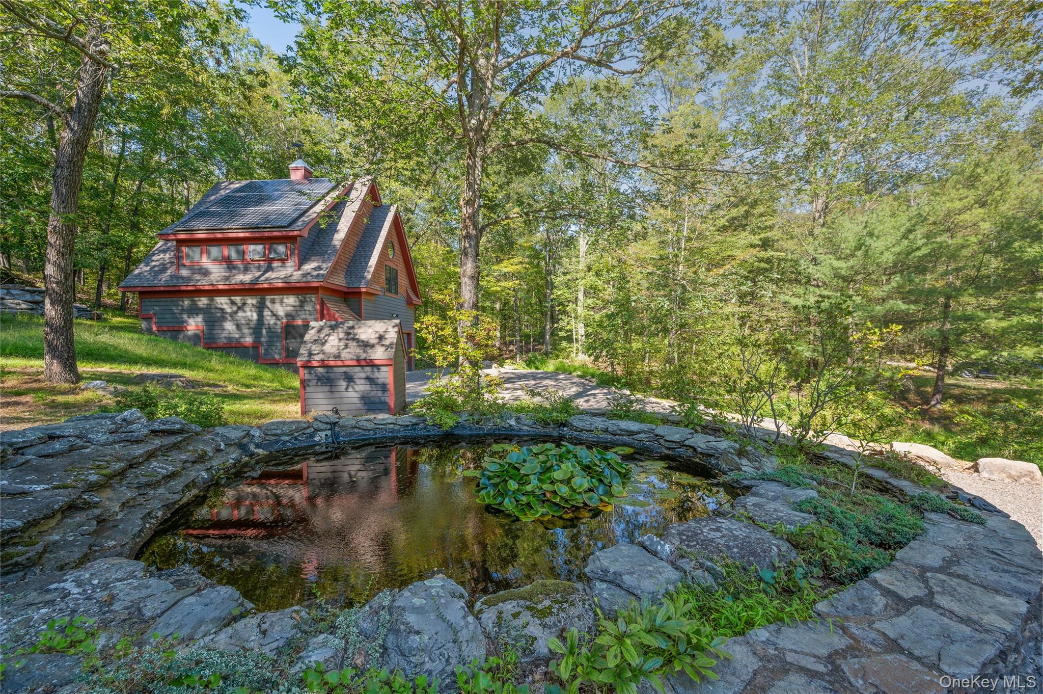 15 Old Farm Road, Rhinebeck, NY 12572