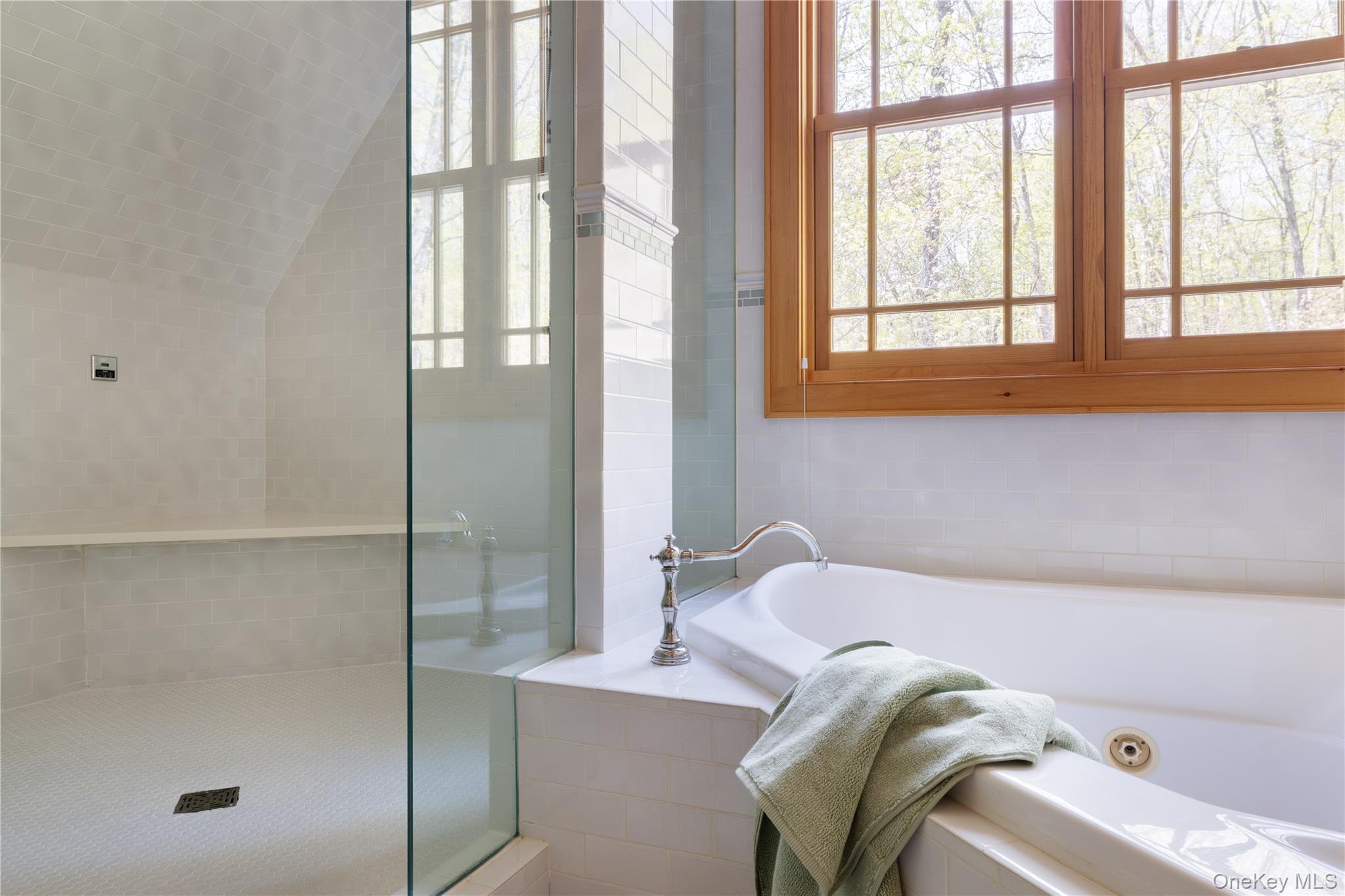 15 Old Farm Road, Rhinebeck, NY 12572