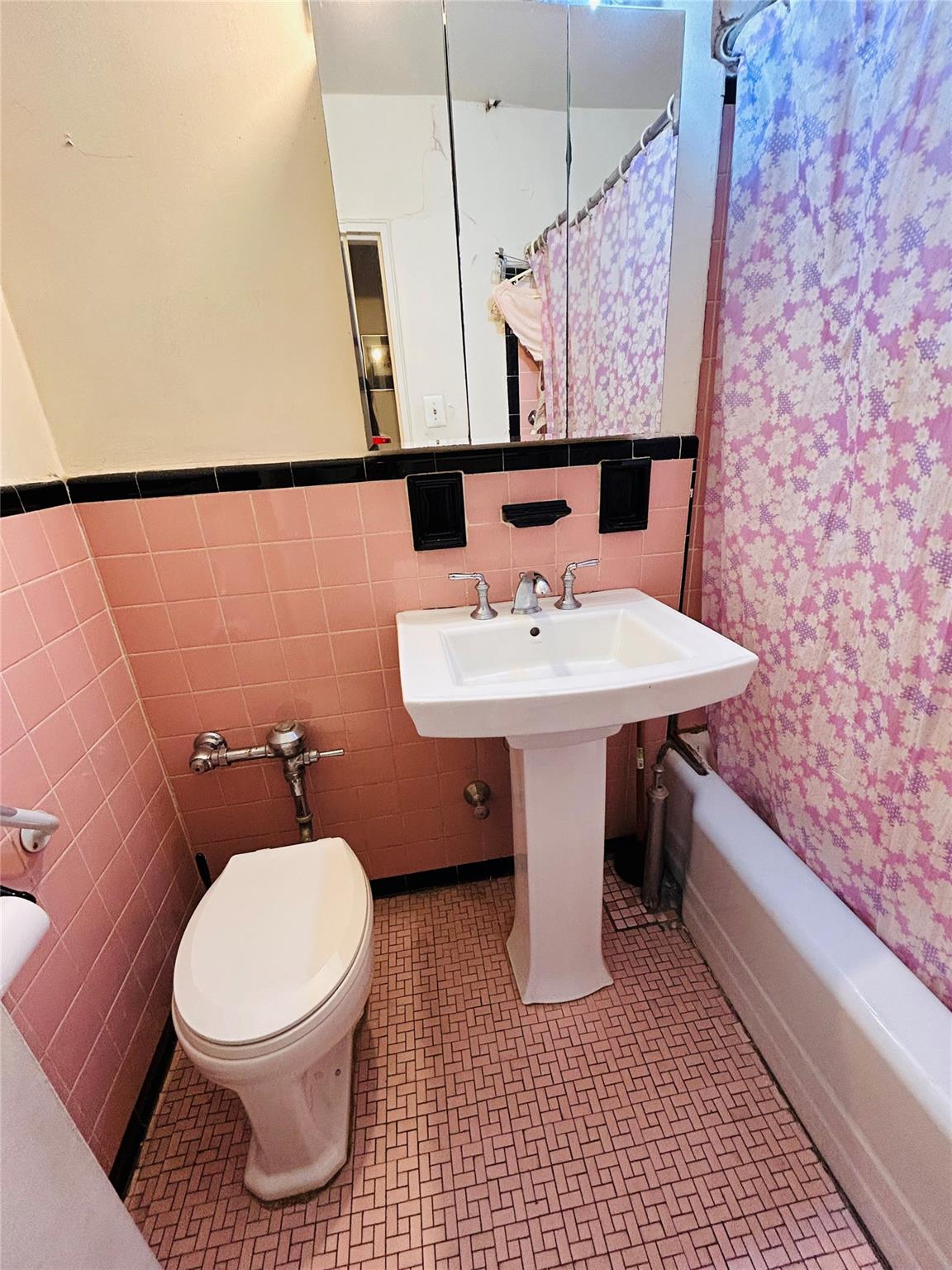 13705 Franklin Avenue # 3J, Flushing, NY 11355