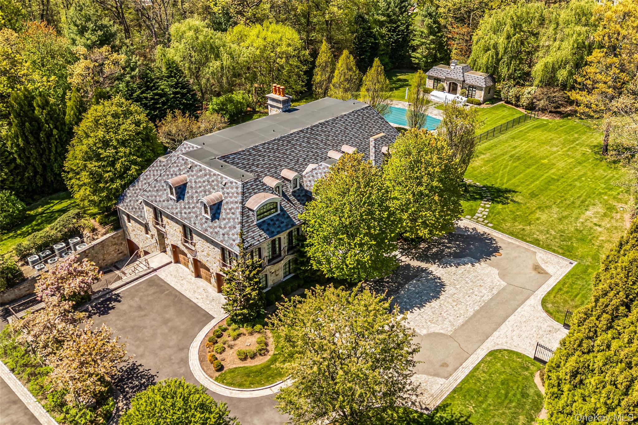 167 Brookville Road, Brookville, NY 11545