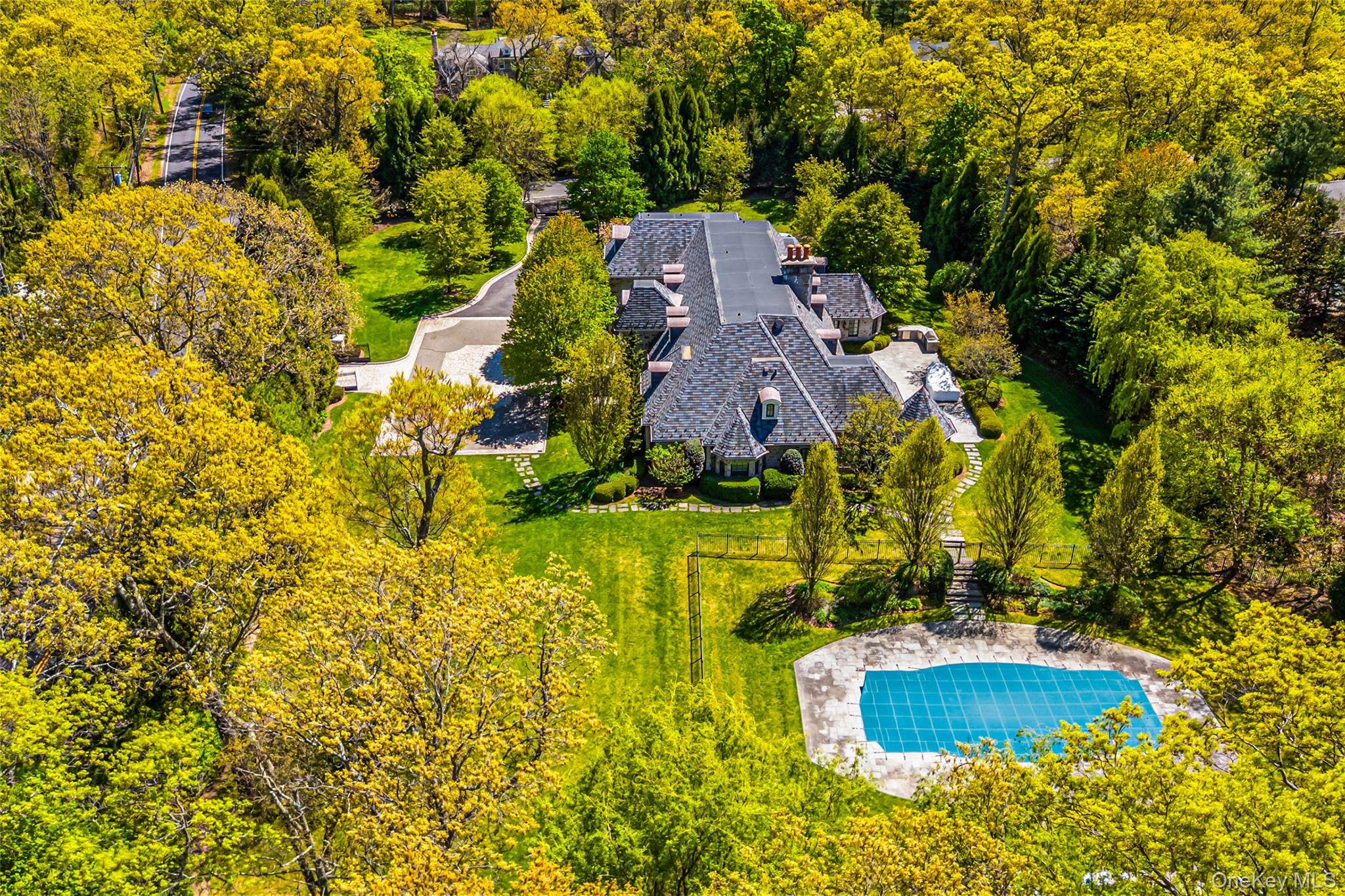 167 Brookville Road, Brookville, NY 11545