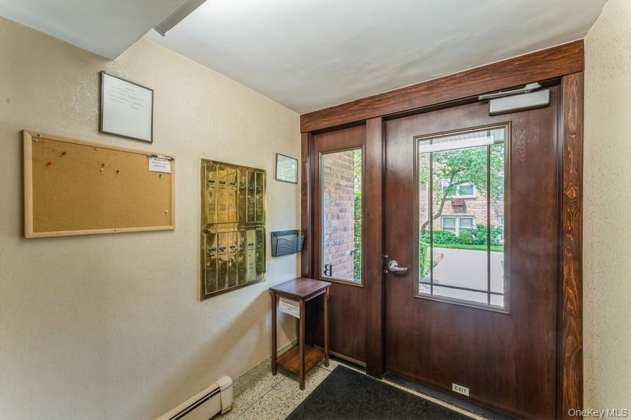 61 Maine Avenue # B21, Rockville Centre, NY 11570