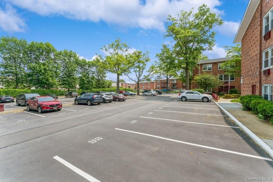 61 Maine Avenue # B21, Rockville Centre, NY 11570