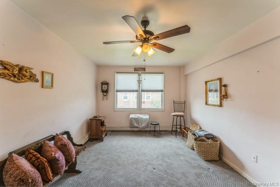 61 Maine Avenue # B21, Rockville Centre, NY 11570