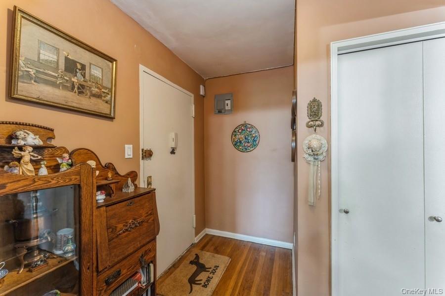 61 Maine Avenue # B21, Rockville Centre, NY 11570