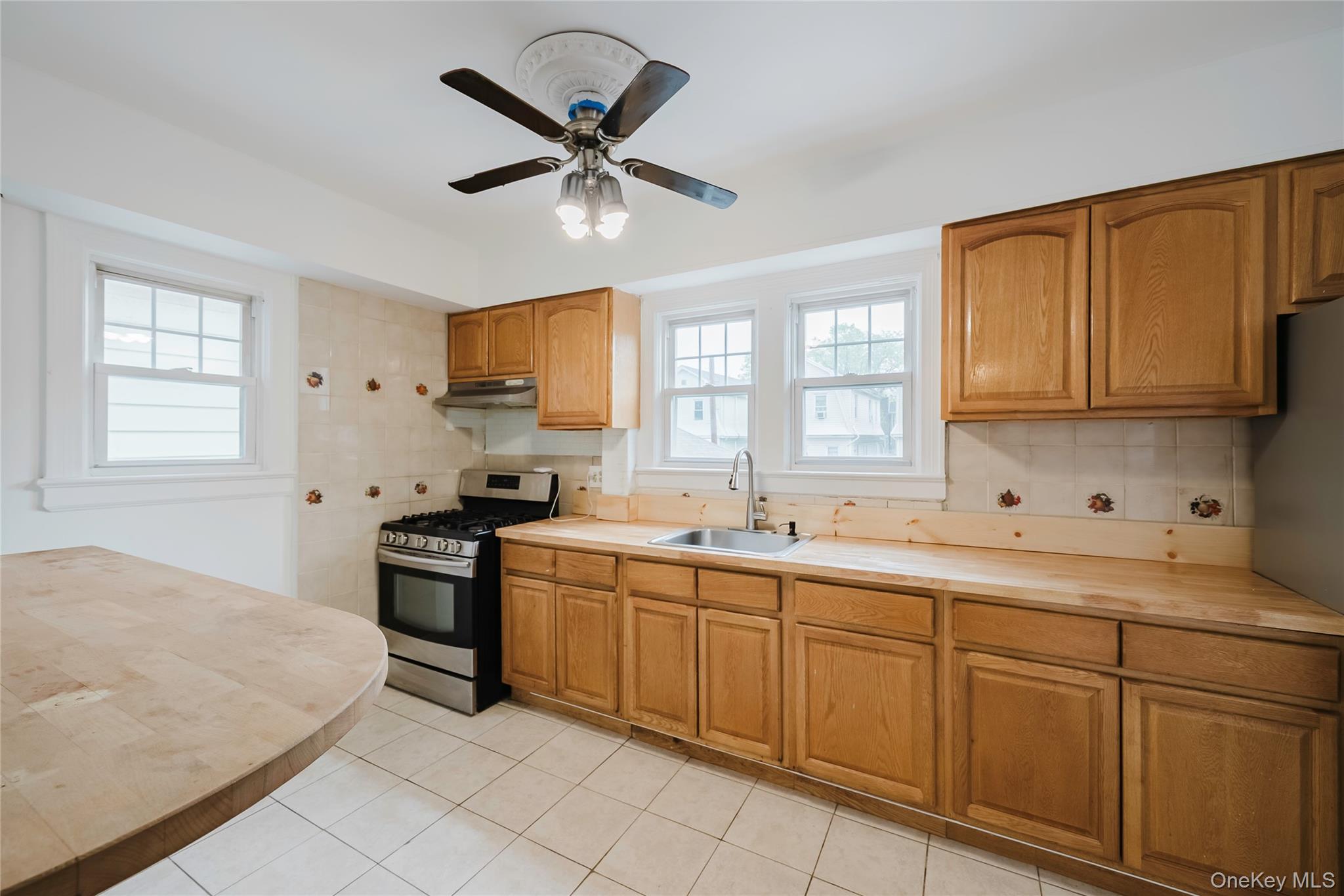 4220 Wickham Avenue, Bronx, NY 10466