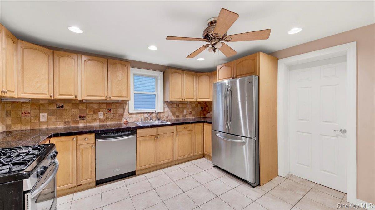 178 Crescent Place, Yonkers, NY 10704