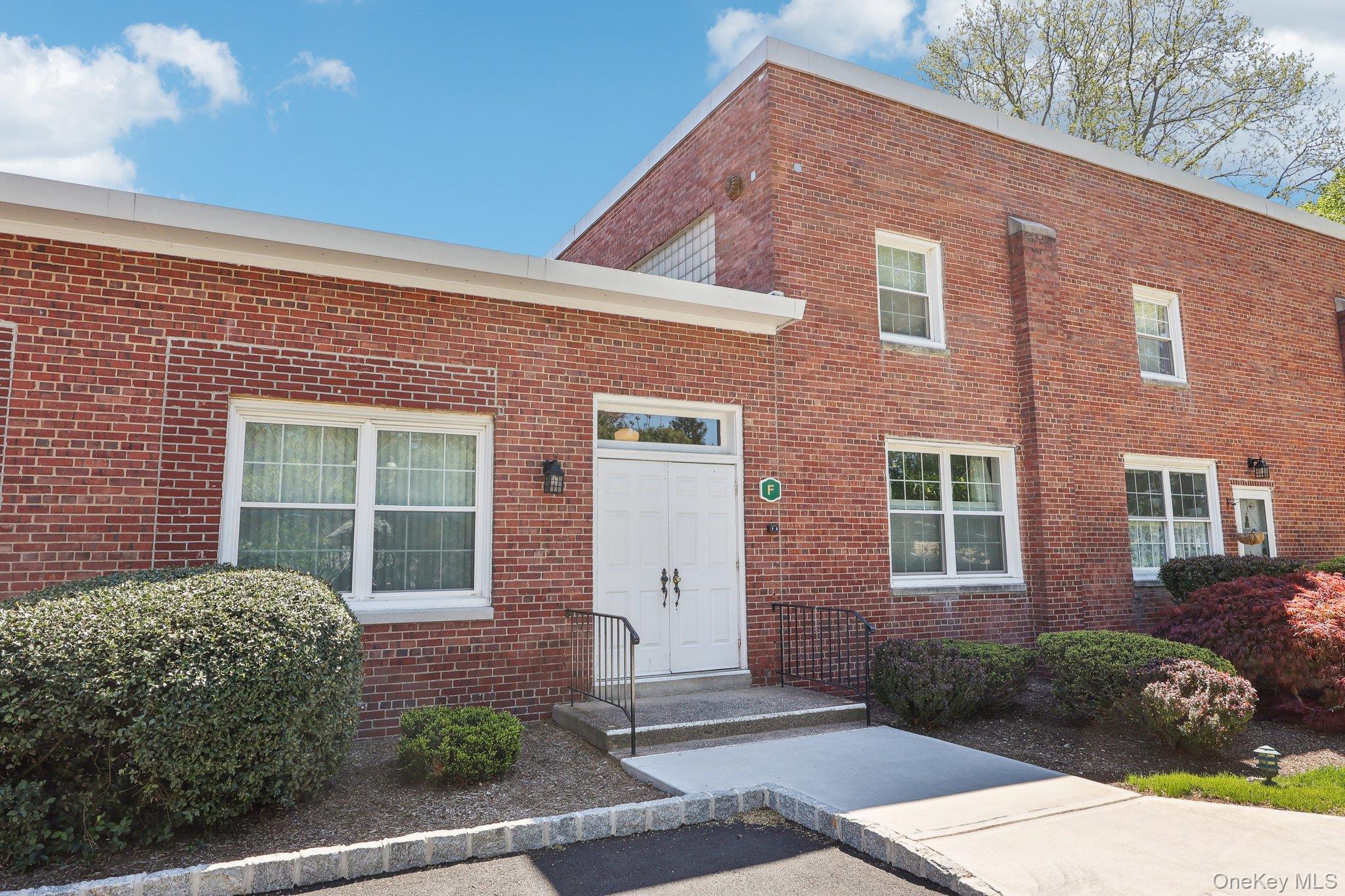 215 Washington Street # 19, Tappan, NY 10983