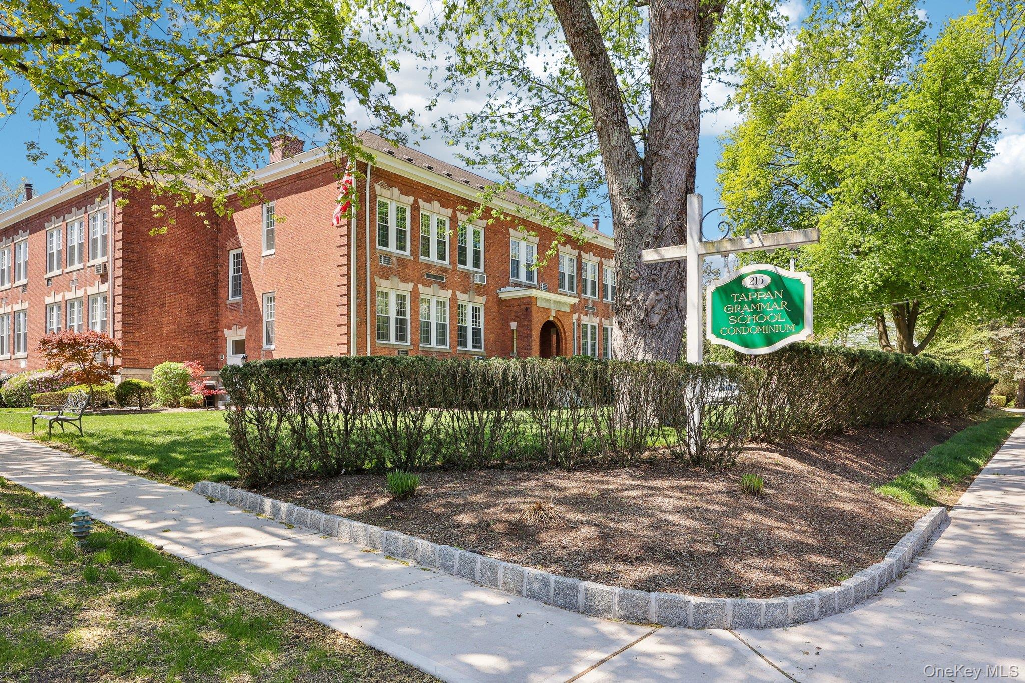 215 Washington Street # 19, Tappan, NY 10983