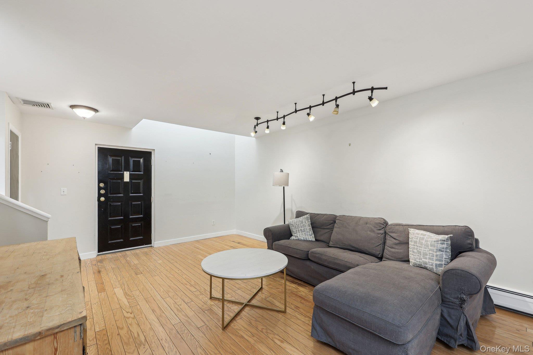 215 Washington Street # 19, Tappan, NY 10983