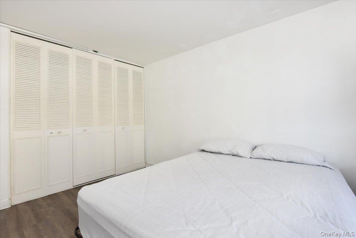 18-15 215th Street # 4L, Bayside, NY 11360