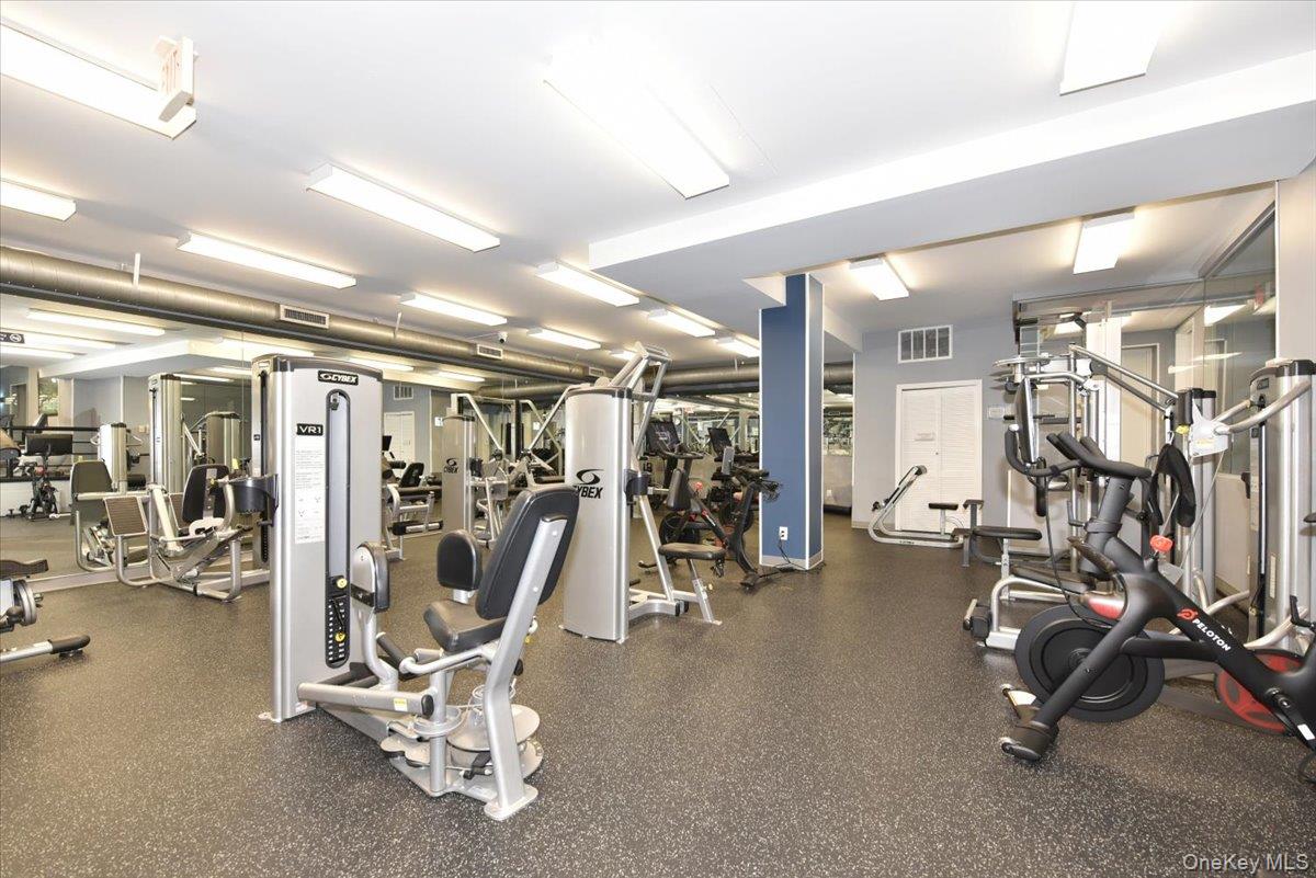 18-15 215th Street # 4L, Bayside, NY 11360