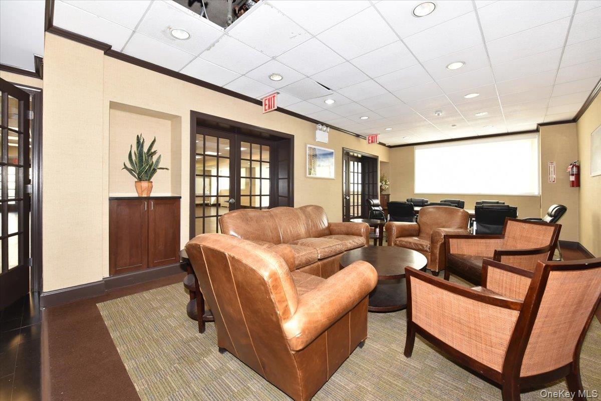 18-15 215th Street # 4L, Bayside, NY 11360