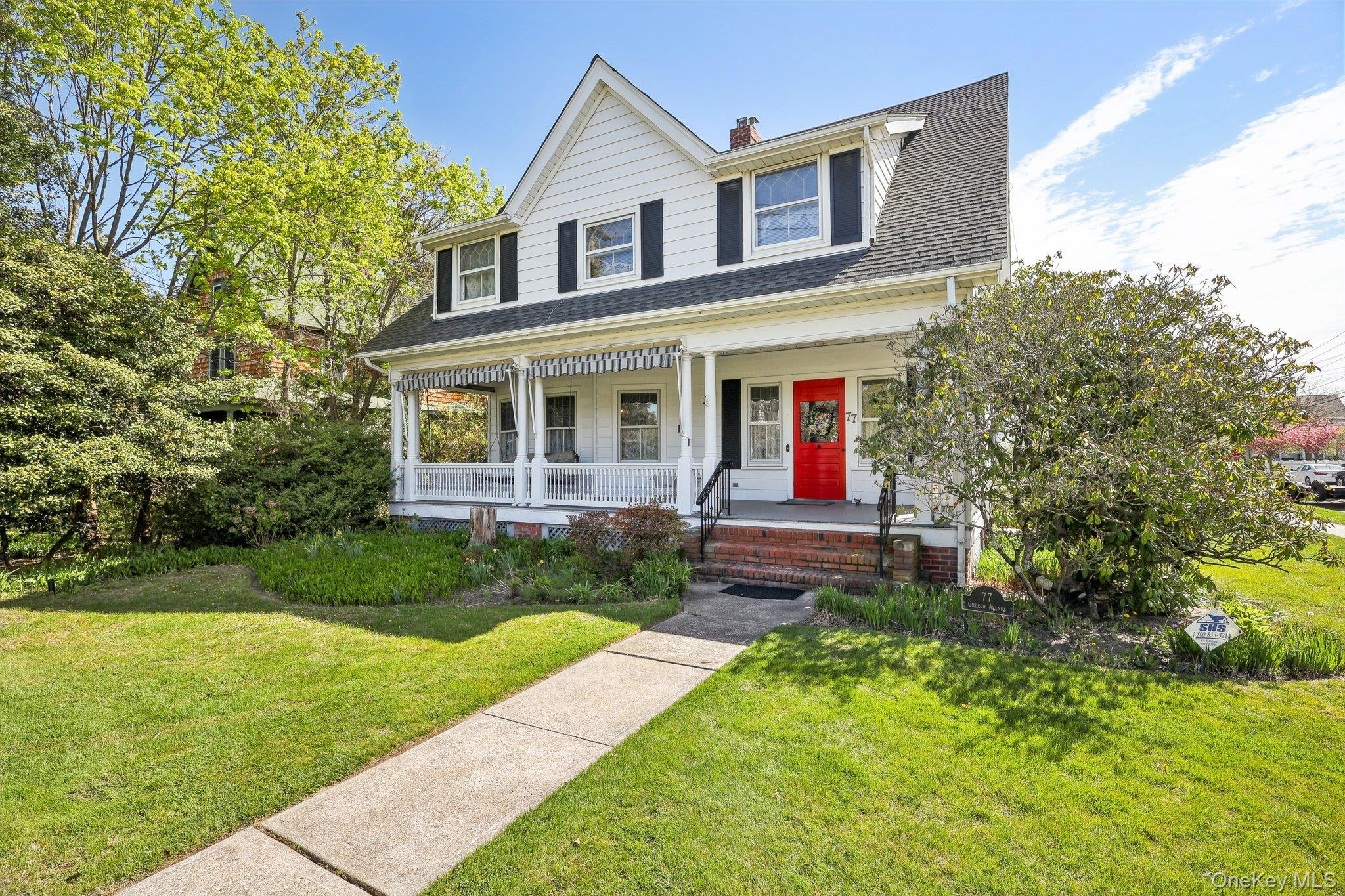 77 Church Avenue, Islip, NY 11751