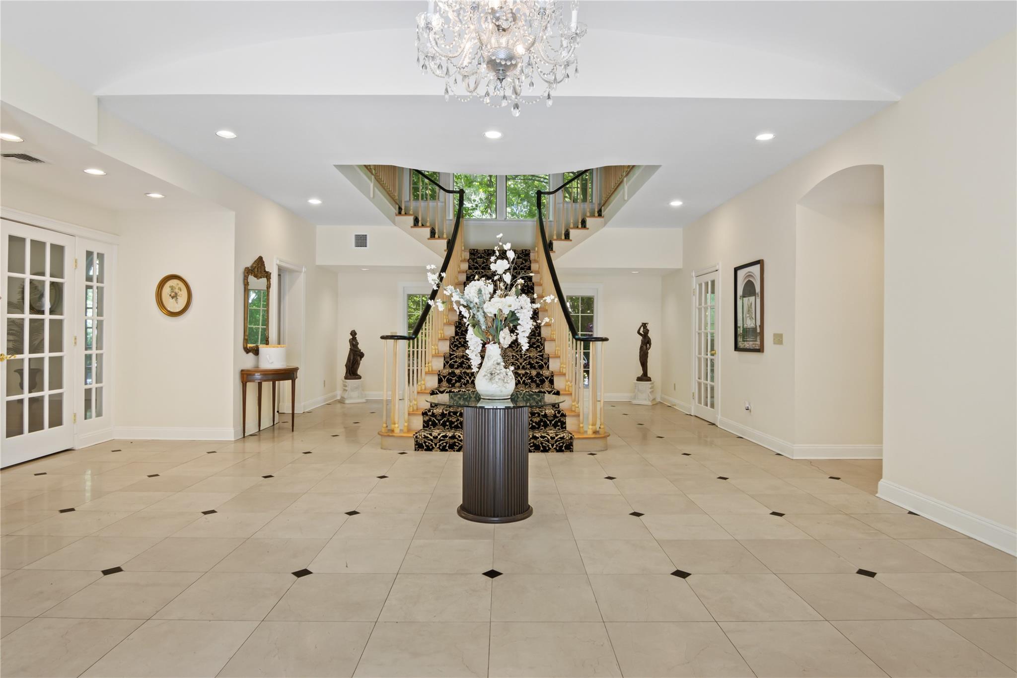 358 Centre Island Road, Centre Island, NY 11771