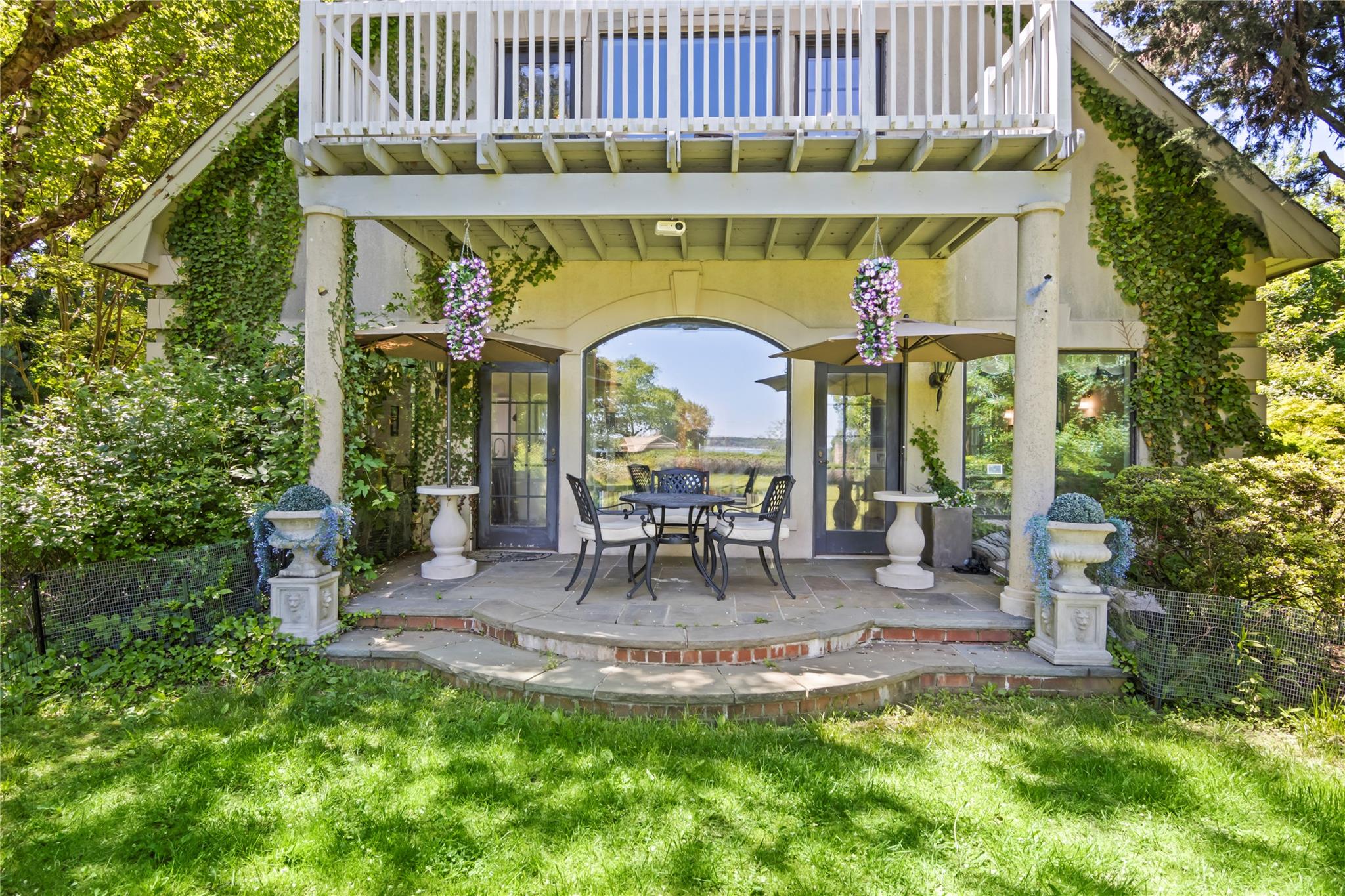 358 Centre Island Road, Centre Island, NY 11771