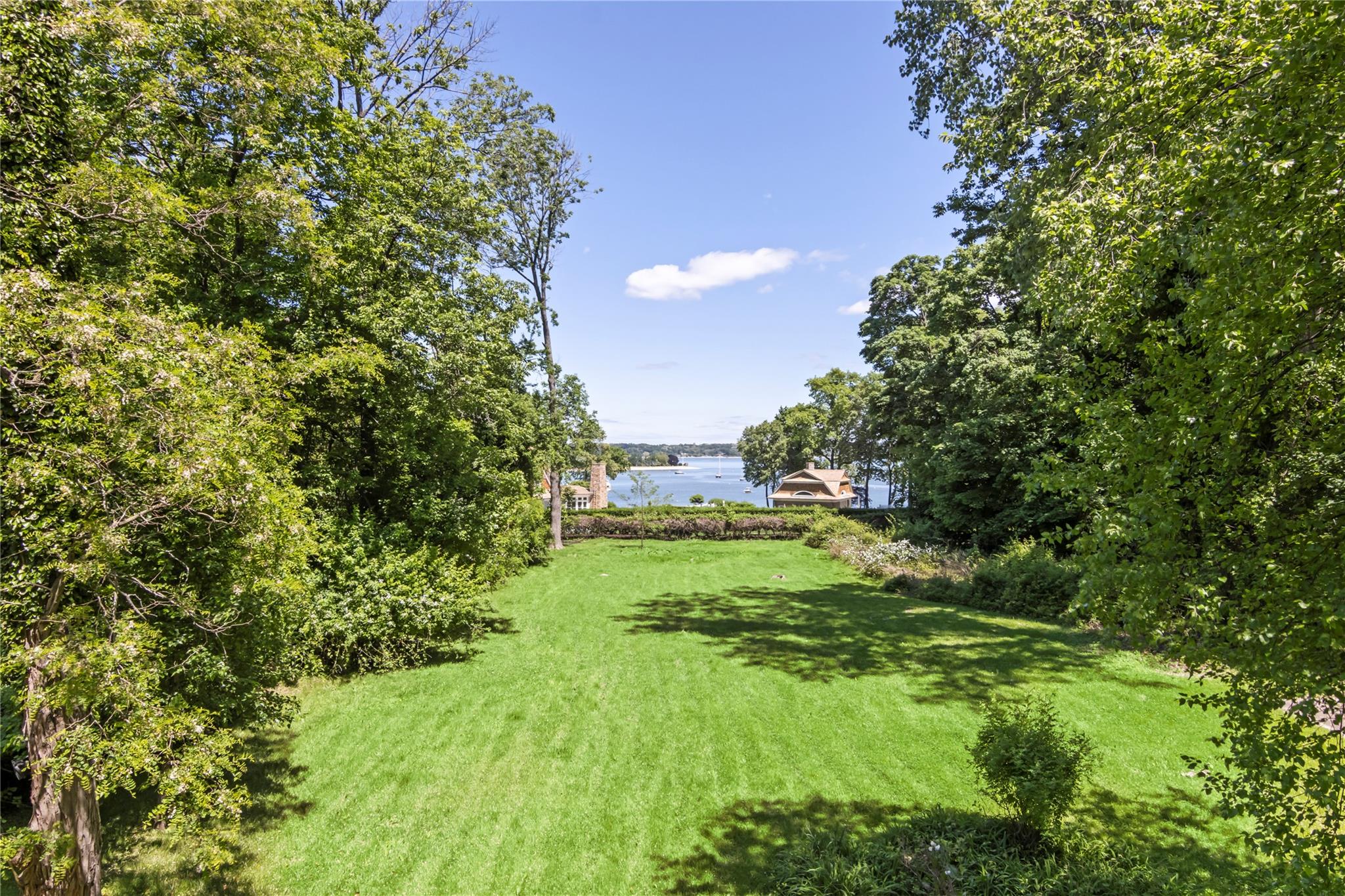 358 Centre Island Road, Centre Island, NY 11771