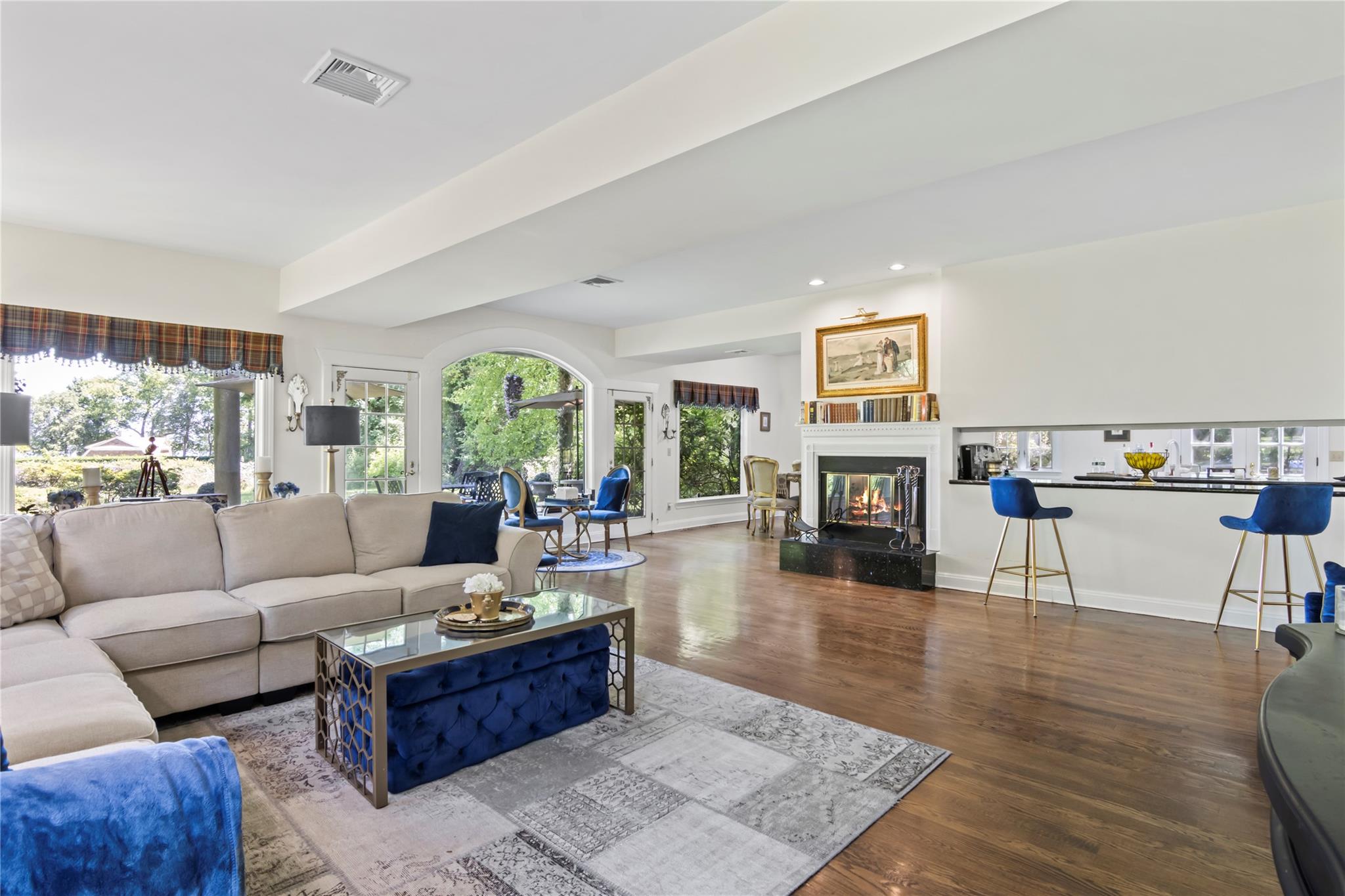 358 Centre Island Road, Centre Island, NY 11771