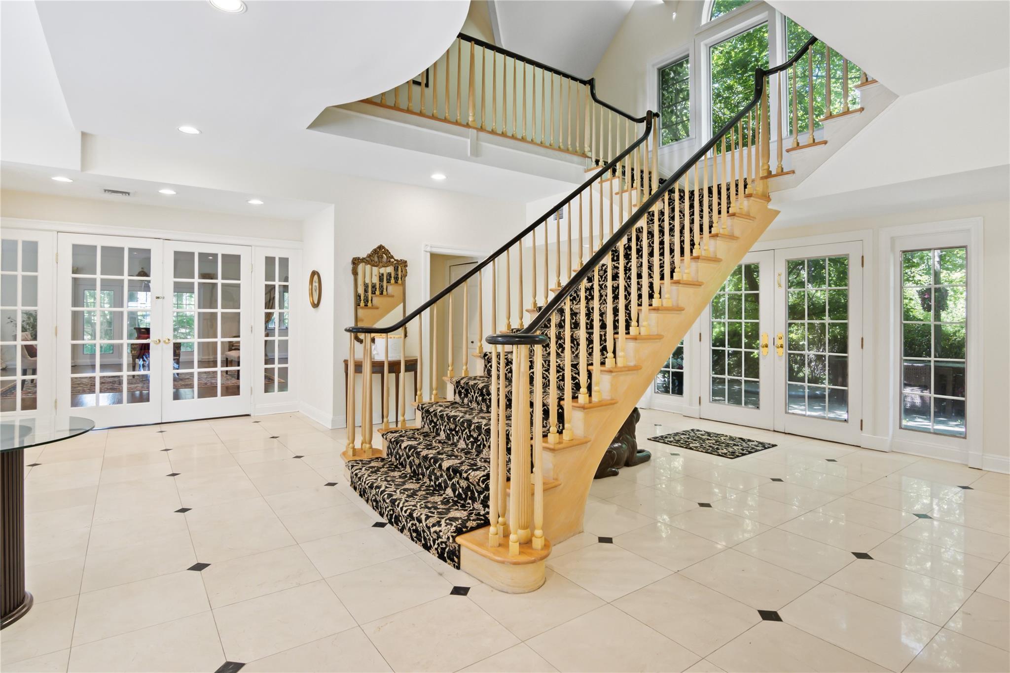 358 Centre Island Road, Centre Island, NY 11771