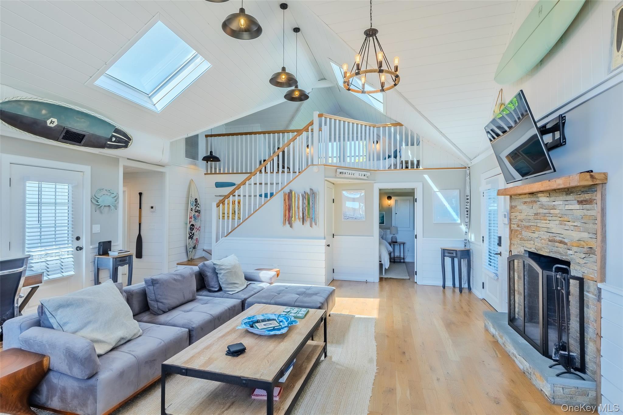 53 Old Neck Road S, Center Moriches, NY 11934