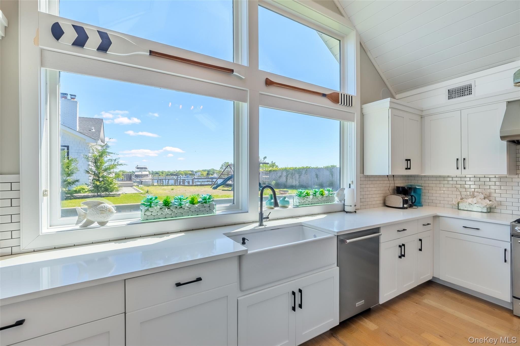 53 Old Neck Road S, Center Moriches, NY 11934