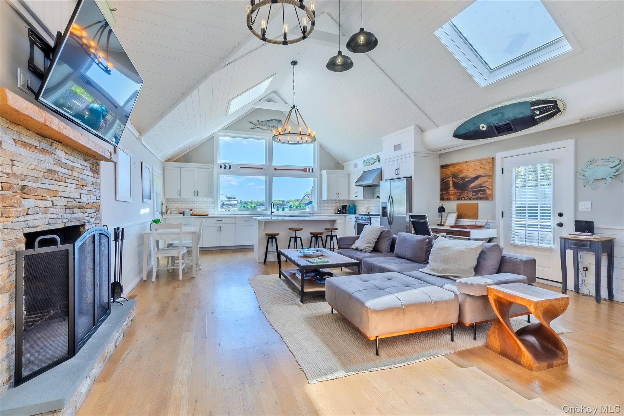 53 Old Neck Road S, Center Moriches, NY 11934