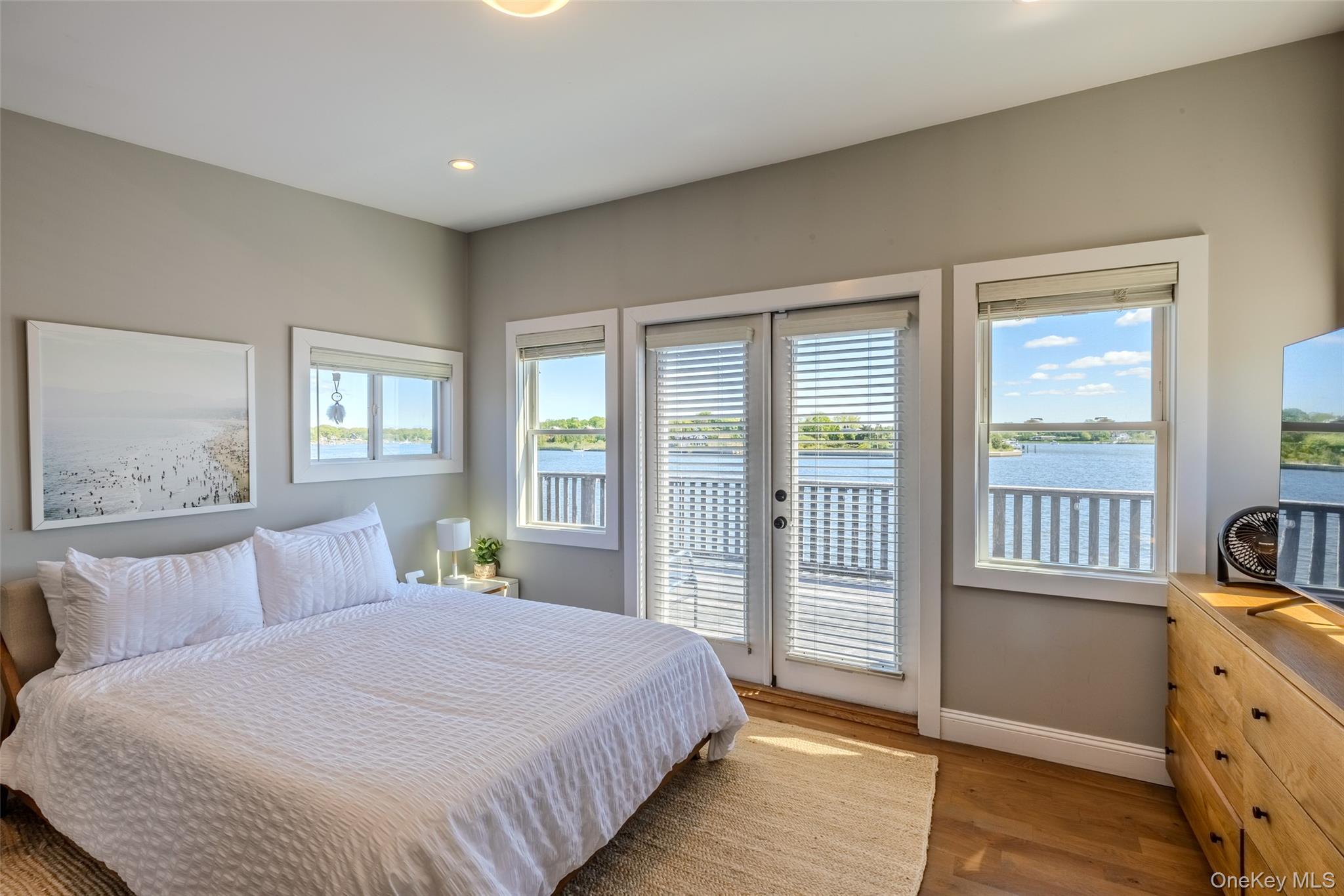 53 Old Neck Road S, Center Moriches, NY 11934