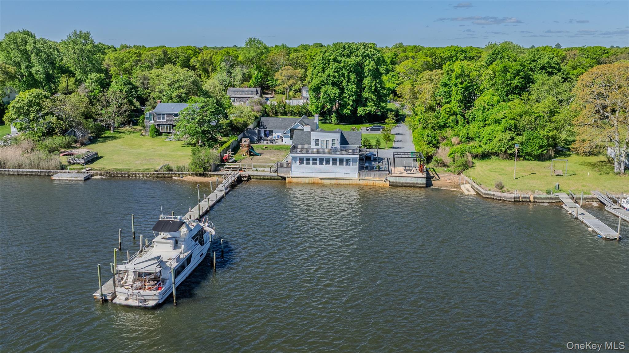 53 Old Neck Road S, Center Moriches, NY 11934