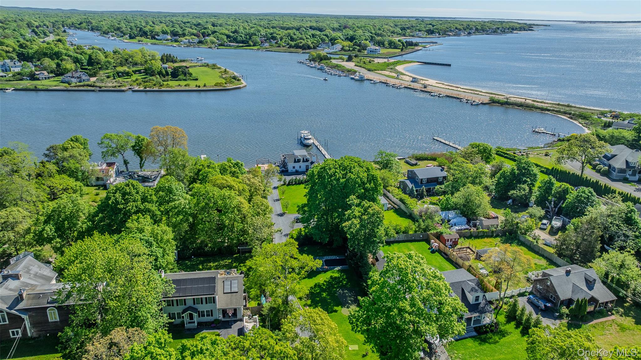 53 Old Neck Road S, Center Moriches, NY 11934