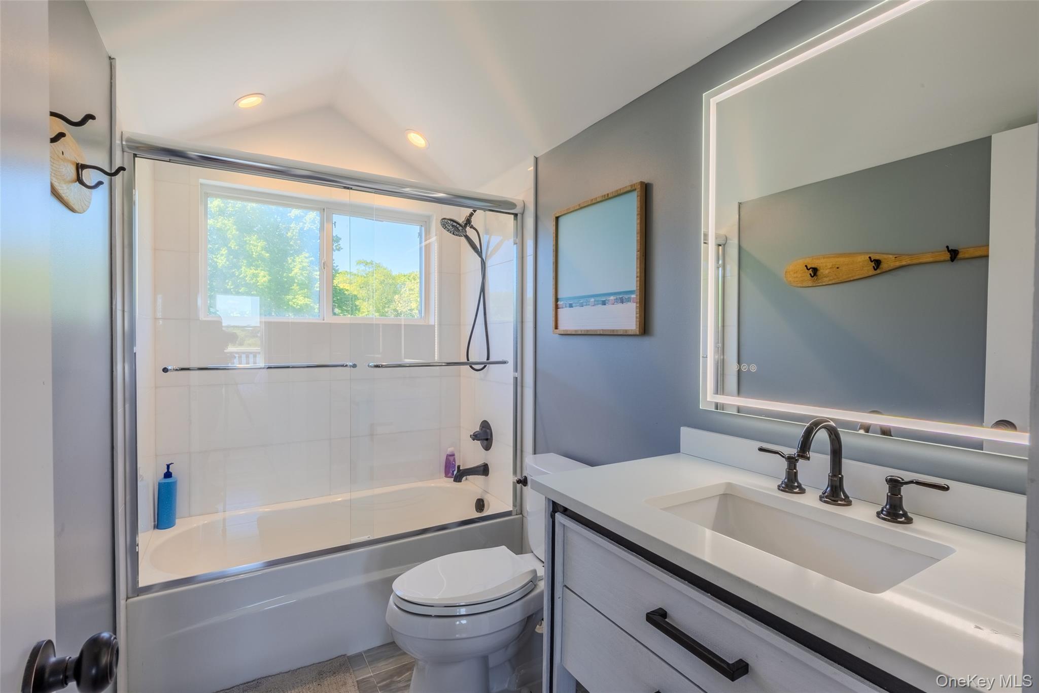 53 Old Neck Road S, Center Moriches, NY 11934