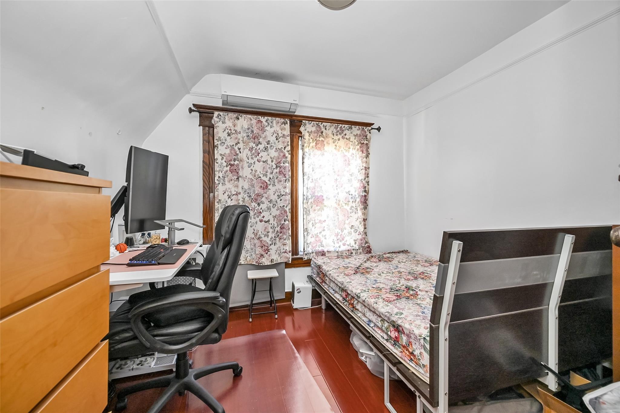 87-71 111th Street, Richmond Hill, NY 11418