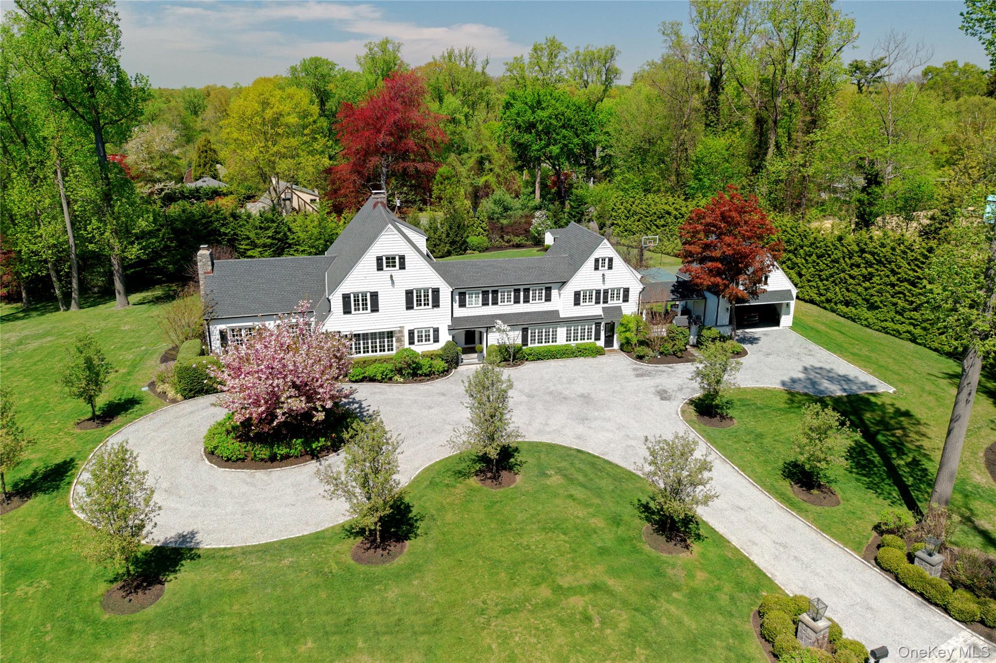 30 Bonnie Heights Road, Manhasset, NY 11030