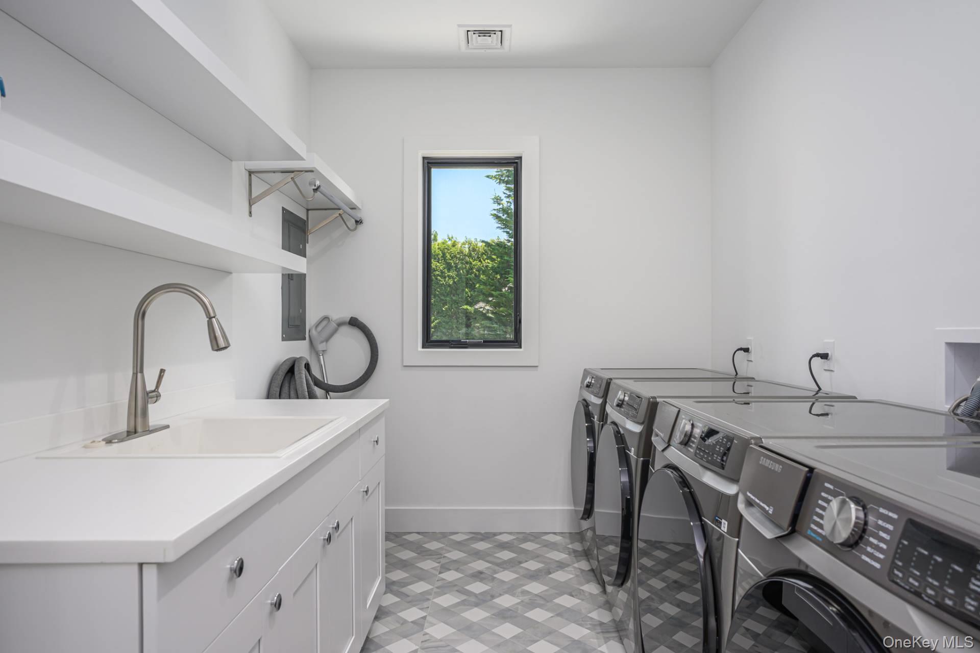 54 Sawasett Avenue, Bridgehampton, NY 11932