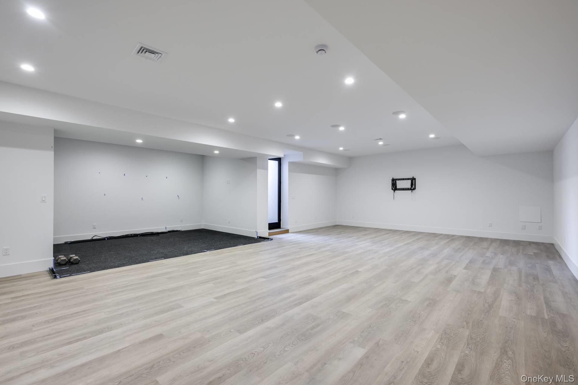 54 Sawasett Avenue, Bridgehampton, NY 11932