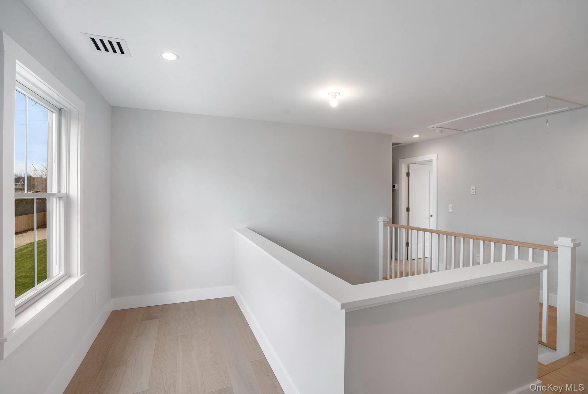 9 Fanning Avenue, Hampton Bays, NY 11946