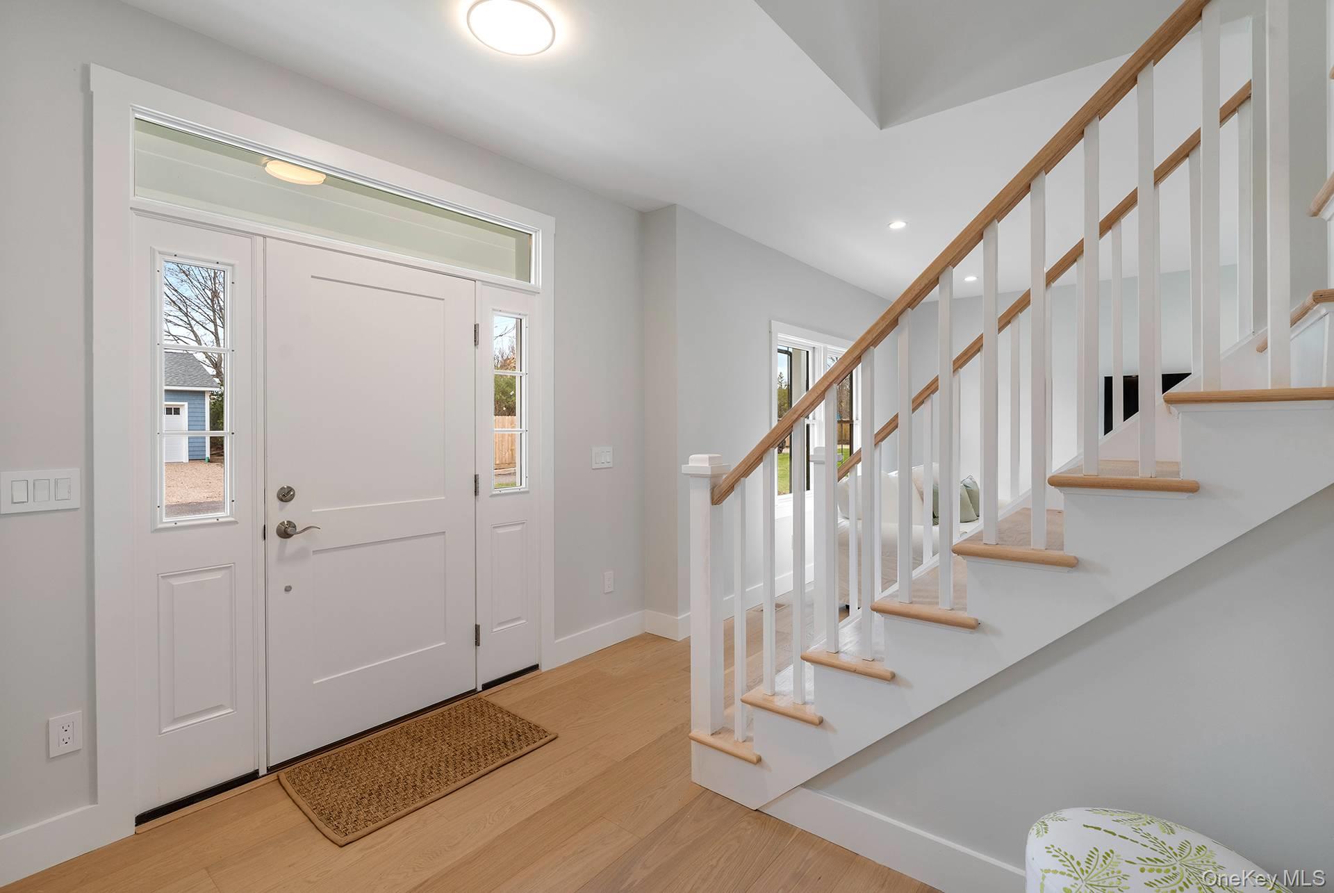 9 Fanning Avenue, Hampton Bays, NY 11946