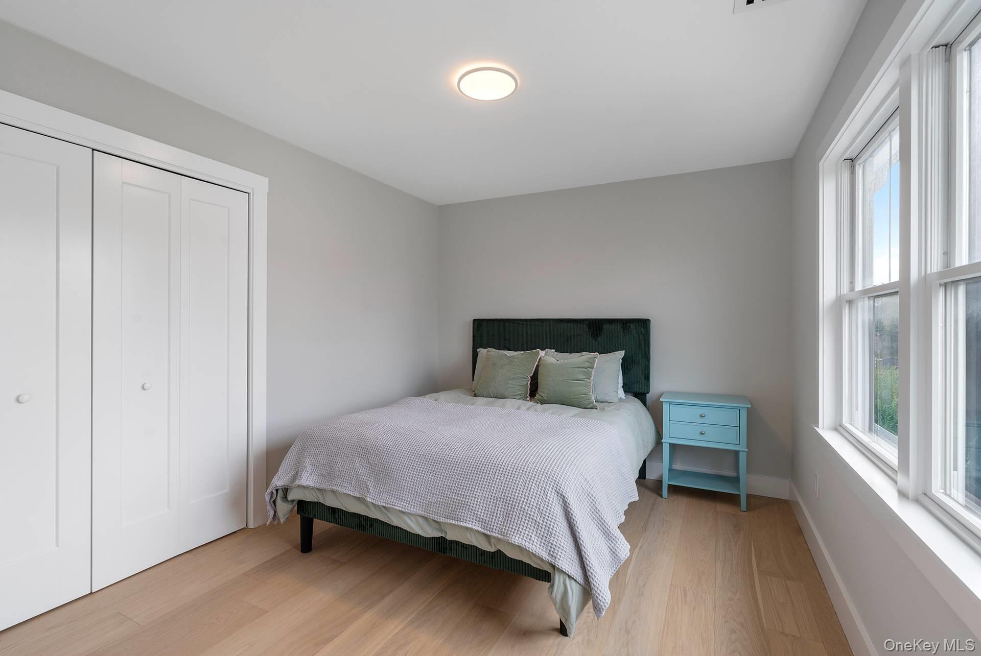 9 Fanning Avenue, Hampton Bays, NY 11946