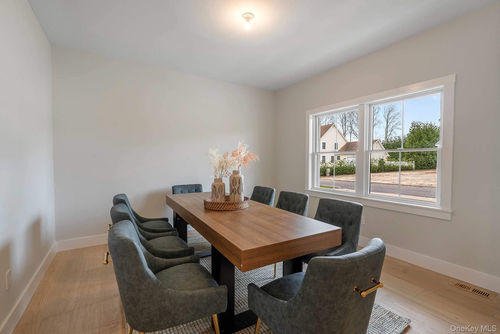 9 Fanning Avenue, Hampton Bays, NY 11946