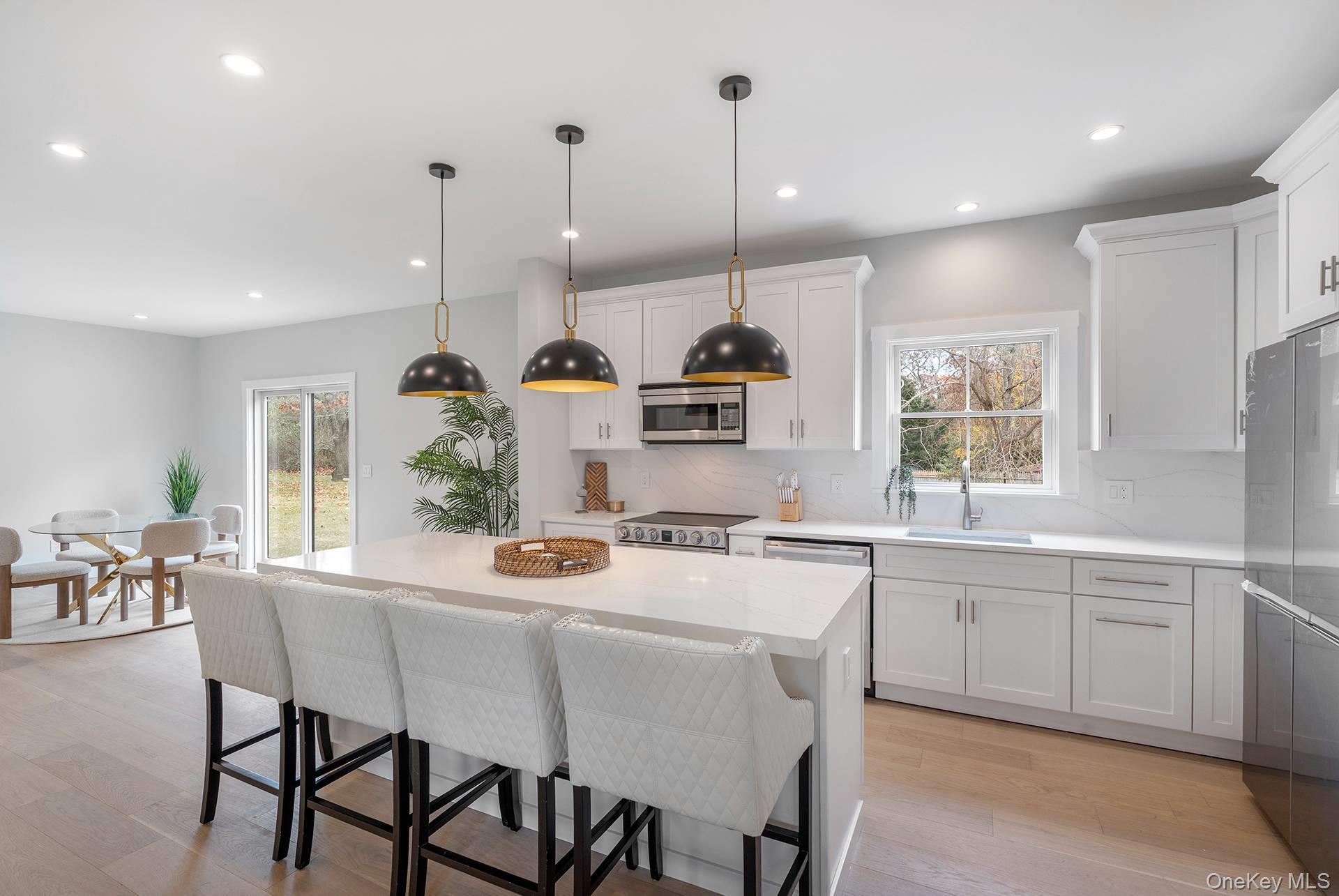 9 Fanning Avenue, Hampton Bays, NY 11946